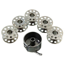 Load image into Gallery viewer, Stainless Steel Sewing Machine Accessories 5 Bobbins 1 Bobbin Case For Brother Toyata Singer