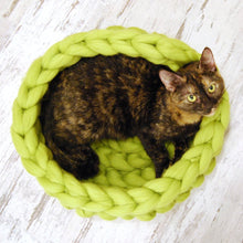 Load image into Gallery viewer, Knitted Pet Bed Dog Cat Bed Puppy Pillow House Soft Warm Dog House Mat