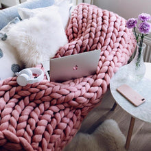 Load image into Gallery viewer, Warm Winter Luxury Handmade Crocheted Bed Knitted Sofa Cover Blanket 5 Colors Thick Thread Blanket Knitted Quilt Home Gift